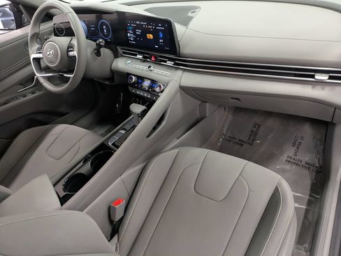 Certified 2023 Hyundai Elantra SEL w/ Convenience Package FWD image 29