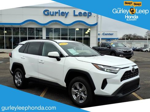 Used 2024 Toyota RAV4 XLE image 1