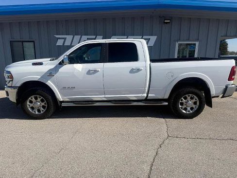 Used 2020 RAM 2500 Laramie AWD/4WD image 1