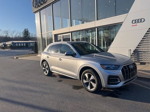 Used 2022 Audi Q5 2.0T Premium Plus w/ Premium Plus Package image 6