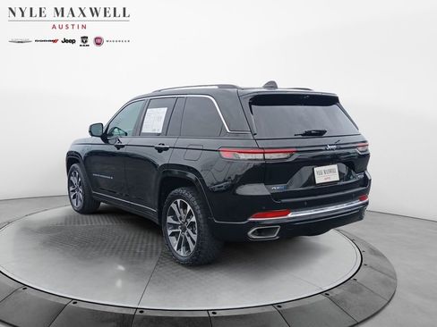 Used 2022 Jeep Grand Cherokee Overland w/ Advanced Protech Group III AWD/4WD image 14