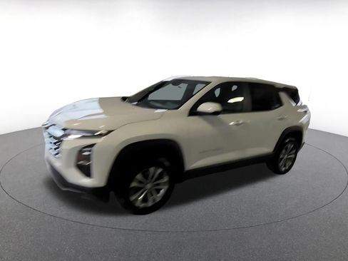 Used 2025 Chevrolet Equinox LT image 10