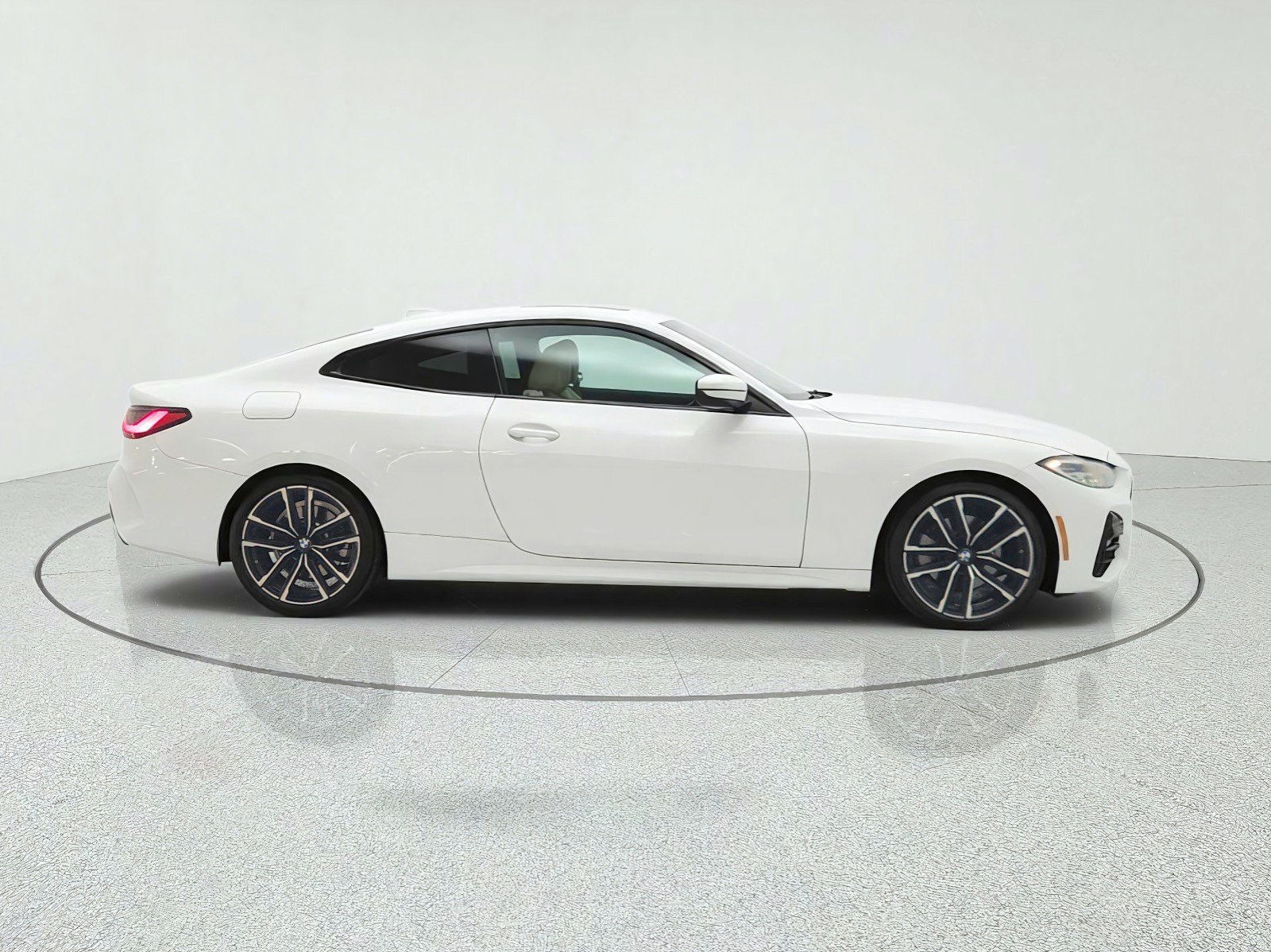 Used 2021 BMW 430i Coupe w/ M Sport Package RWD image 4