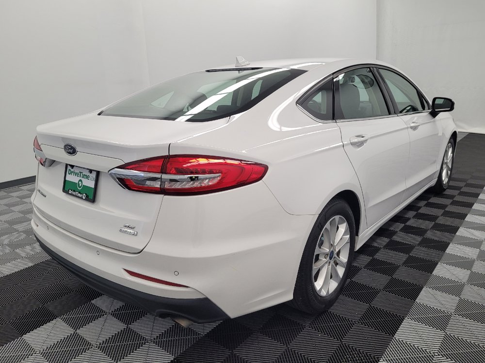 Used 2020 Ford Fusion SE FWD image 9