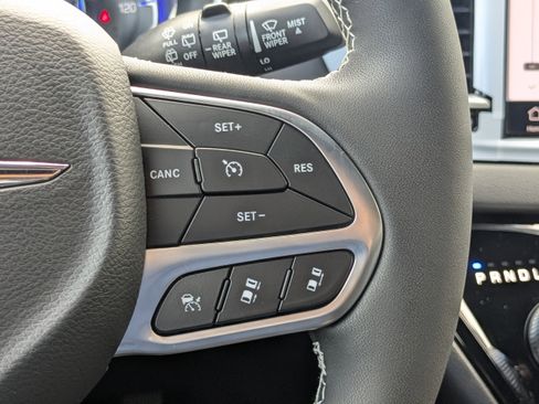 New 2026 Chrysler Voyager LX image 25