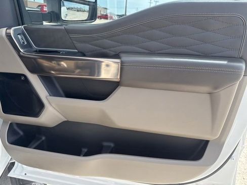 Used 2025 Ford F450 Platinum w/ Platinum Plus Package AWD/4WD image 23