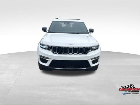 Used 2024 Jeep Grand Cherokee Limited w/ Trailer Tow Package AWD/4WD image 9