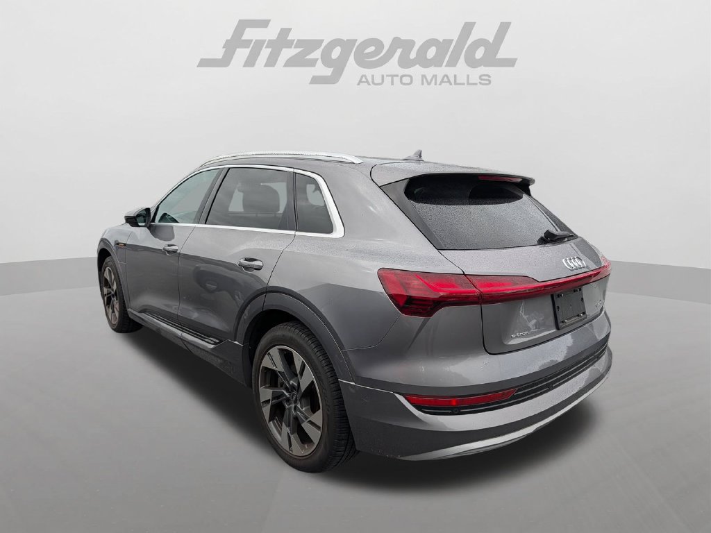 Used 2021 Audi e-tron Premium Plus w/ Premium Plus Package AWD/4WD image 4