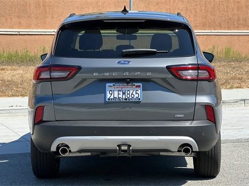 Used 2023 Ford Escape SE w/ PHEV Premium Package image 5