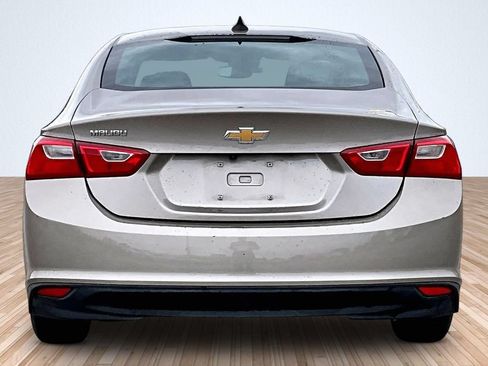 Used 2024 Chevrolet Malibu LS FWD image 4