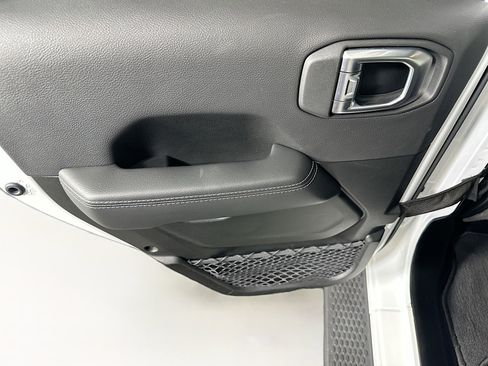 Used 2023 Jeep Wrangler Sahara w/ Cold Weather Group image 25