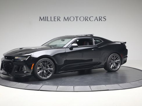 Used 2023 Chevrolet Camaro ZL1 RWD image 2