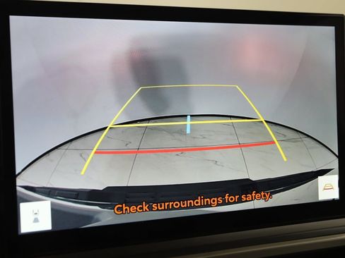 Used 2025 Toyota Tacoma TRD Off-Road image 10