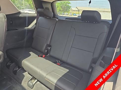 Used 2020 Chevrolet Traverse Premier w/ LPO, Midnight Edition AWD/4WD image 7