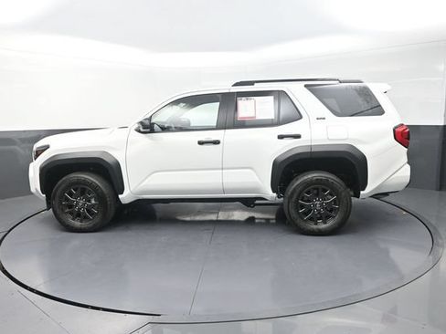 Used 2026 Toyota 4Runner SR5 RWD image 4