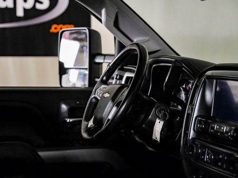 Used 2019 Chevrolet Silverado 2500 LTZ w/ Duramax Plus Package image 11