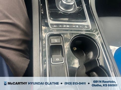 Used 2017 Jaguar XE Premium RWD image 6