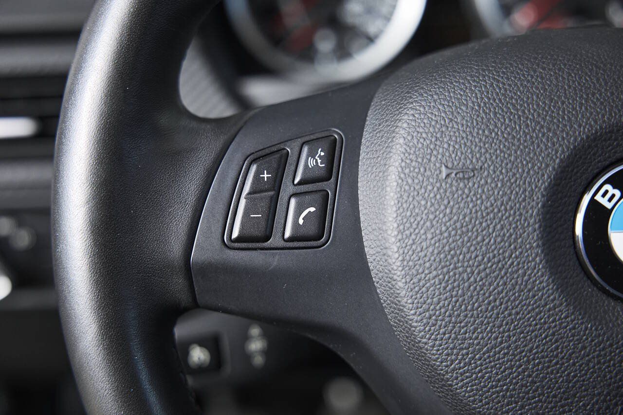 Used 2011 BMW M3 Coupe RWD image 50