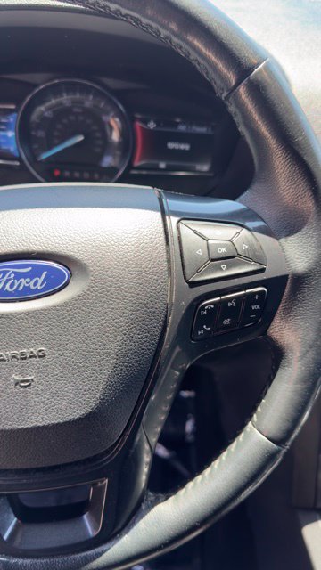 Used 2019 Ford Explorer XLT w/ Equipment Group 202A AWD/4WD image 10