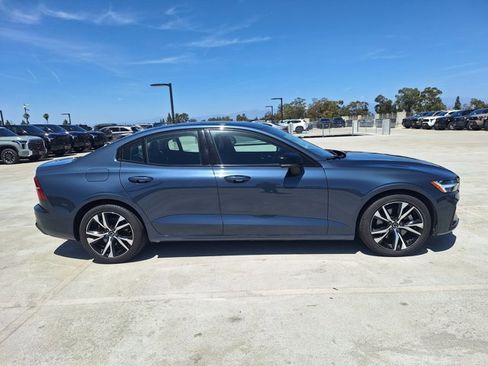 Used 2024 Volvo S60 B5 Core FWD image 4