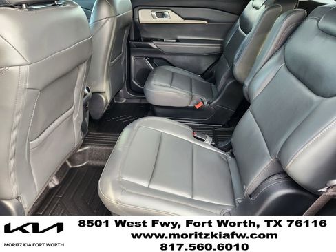 Used 2025 Ford Explorer Active w/ Active Comfort Package RWD image 28