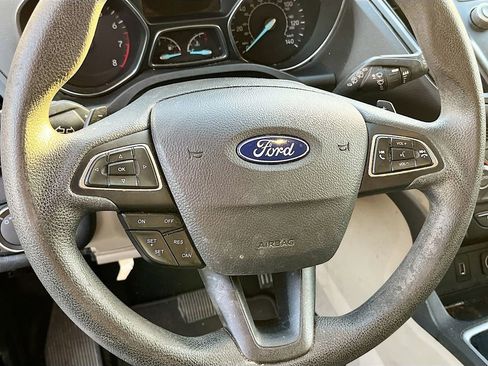 Used 2017 Ford Escape SE image 11