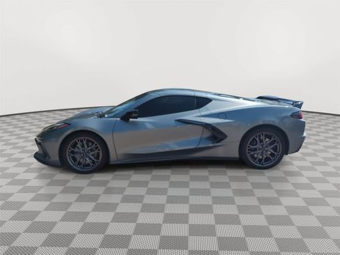 Used 2024 Chevrolet Corvette Stingray Preferred Cpe w/ Z51 Performance Package RWD image 8