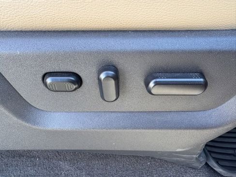 Used 2015 Ford F250 Lariat w/ Chrome Package image 36