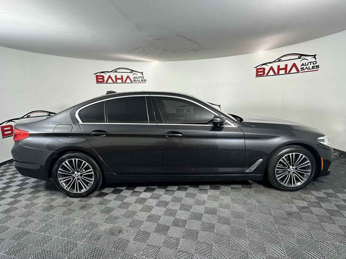 Used 2019 BMW 540i w/ Premium Package RWD image 11