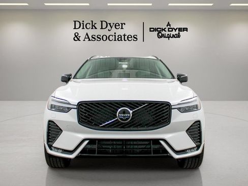 Used 2026 Volvo XC60 B5 Ultra w/ Protection Package Premier AWD/4WD image 8
