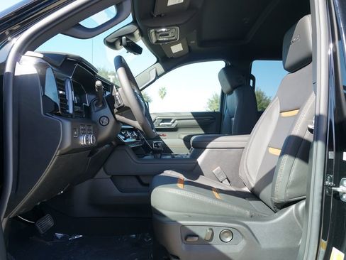 New 2026 GMC Sierra 1500 AT4 w/ Technology Package image 19