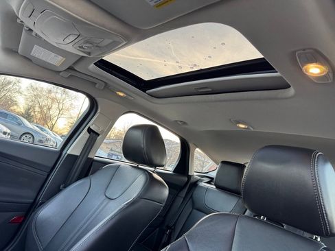 Used 2014 Ford Focus Titanium image 35