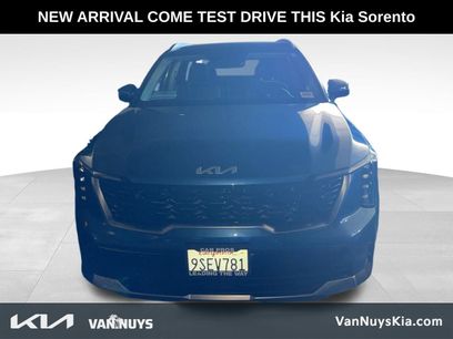Used 2025 Kia Sorento EX w/ EX Panoramic Sunroof Package