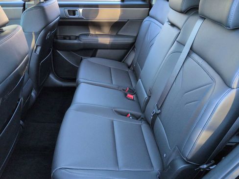 Used 2025 Hyundai Santa Fe XRT image 21