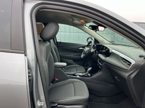 Used 2025 Buick Encore GX Preferred image 26