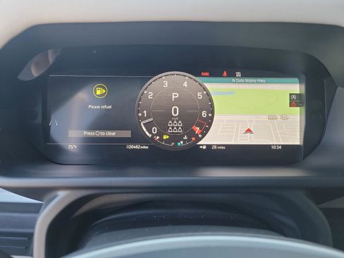 Used 2024 Land Rover Defender 130 S image 19