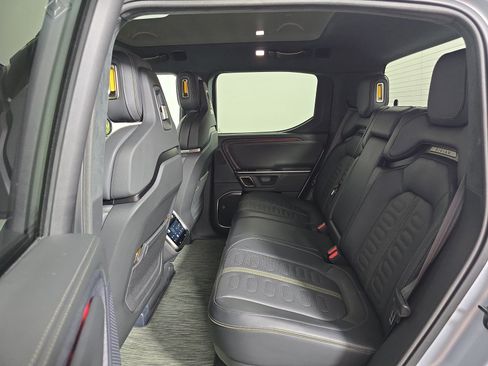Used 2024 Rivian R1T Adventure AWD/4WD image 21