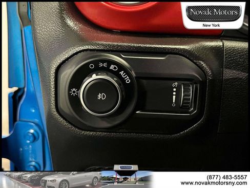 Used 2023 Jeep Wrangler Unlimited Rubicon w/ LED Lighting Group AWD/4WD image 19