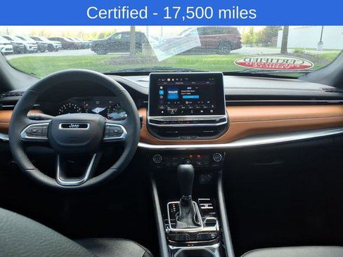 Certified 2024 Jeep Compass Limited AWD/4WD image 11