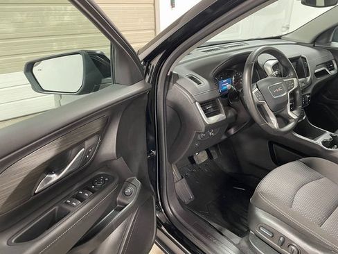 Used 2024 GMC Terrain SLE w/ Driver Convenience Package AWD/4WD image 10