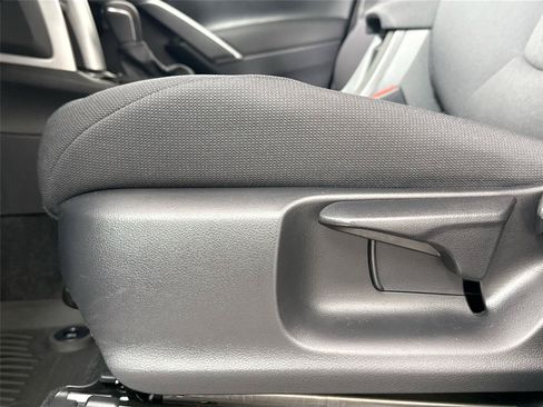 Certified 2024 Toyota Corolla Cross LE FWD image 28