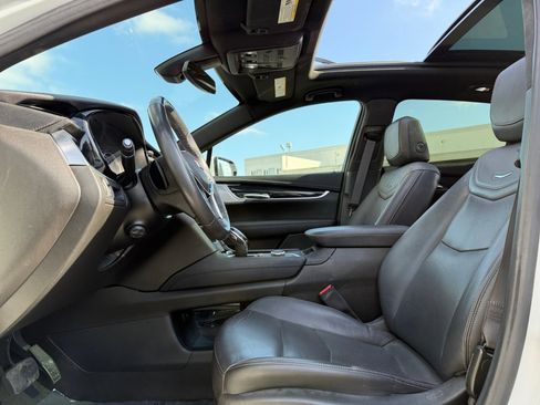 Used 2024 Cadillac XT5 Premium Luxury image 14