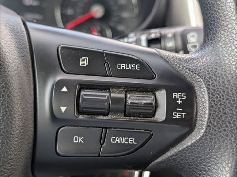 Used 2018 Kia Sorento L FWD image 17