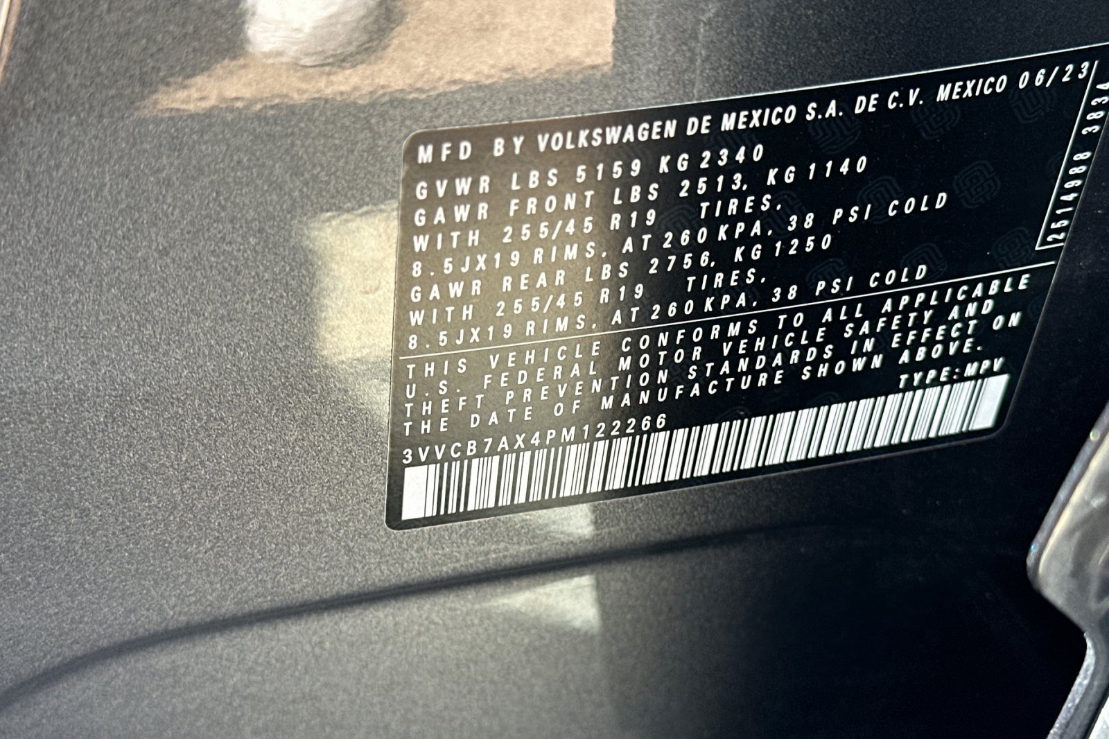 Used 2023 Volkswagen Tiguan SE R-Line FWD image 29