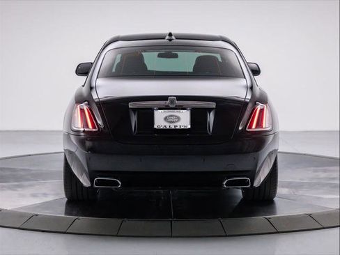 Used 2025 Rolls-Royce Ghost image 4