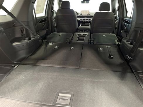 New 2025 Honda Pilot Sport image 27