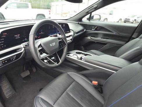 Used 2024 Cadillac Lyriq Luxury image 22