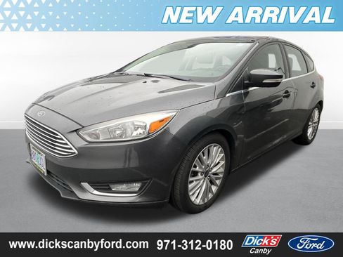 Used 2016 Ford Focus Titanium image 6