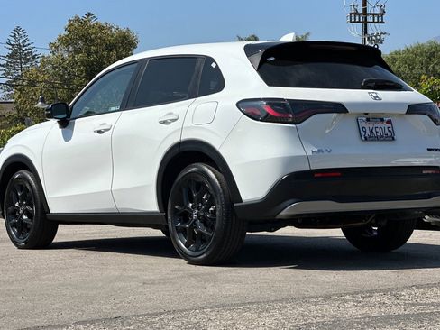 Used 2024 Honda HR-V Sport image 6