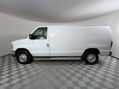 Used 2014 Ford E-250 and Econoline 250 w/ Power Group RWD image 8
